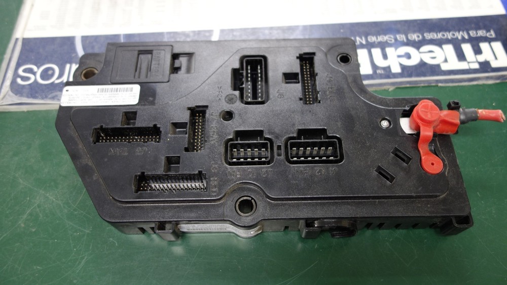 4044470C7 INTERNATIONAL NAVISTAR CAB CONTROL UNIT MODULE