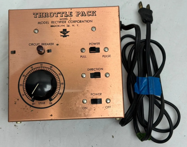 TYCO Trains HO Scale Model Train Hobby Transformer Controller #899V + Throttle P