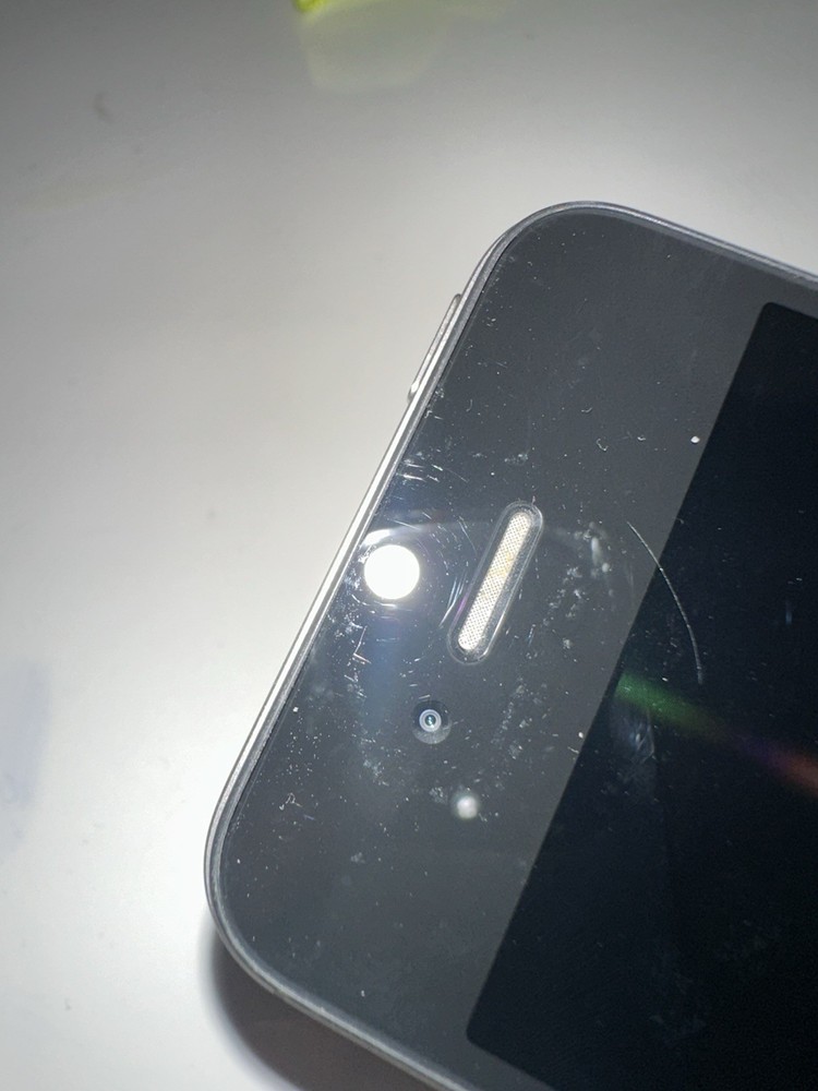 Apple iPhone 4s - 16 GB - Black (Unlocked)
