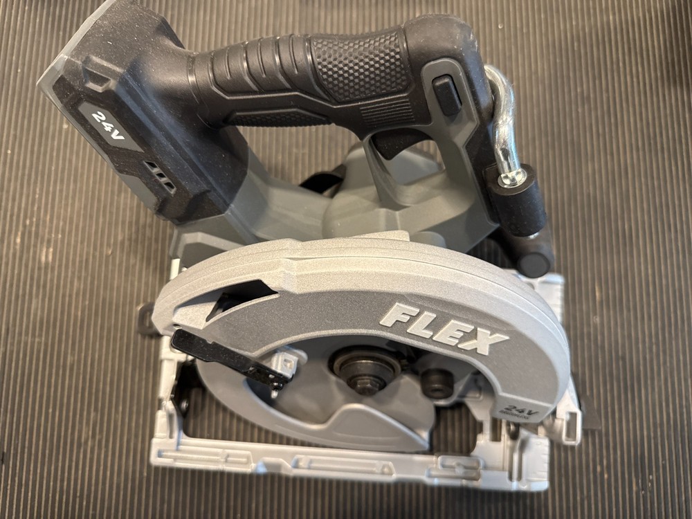 *BROKEN* FLEX FX2141 CIRCULAR SAW  7 1/4