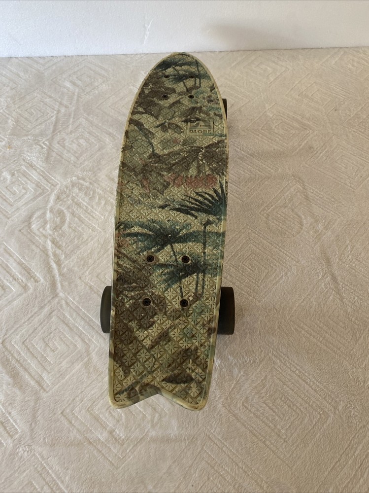 Globe Bantam Graphic  Complete Skateboard - 23in x 6in