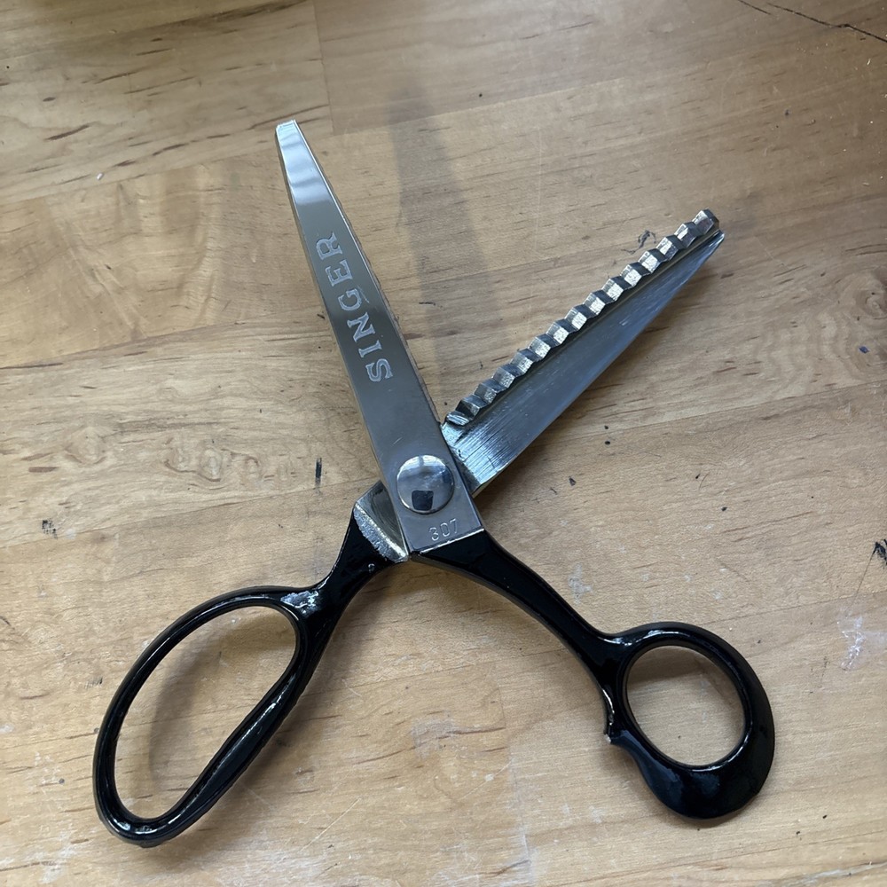 Singer Pinking Shears Model 307