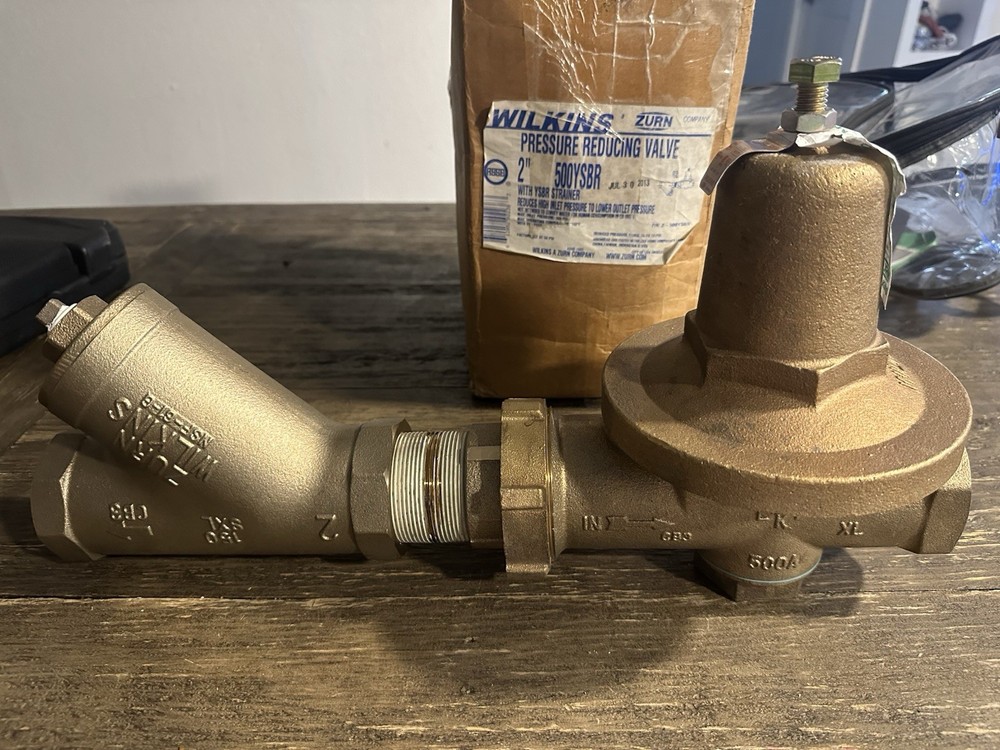 Zurn Wilkins 500XL 2in. 300 psi Cast Bronze FNPT Pressure Reducing Valve