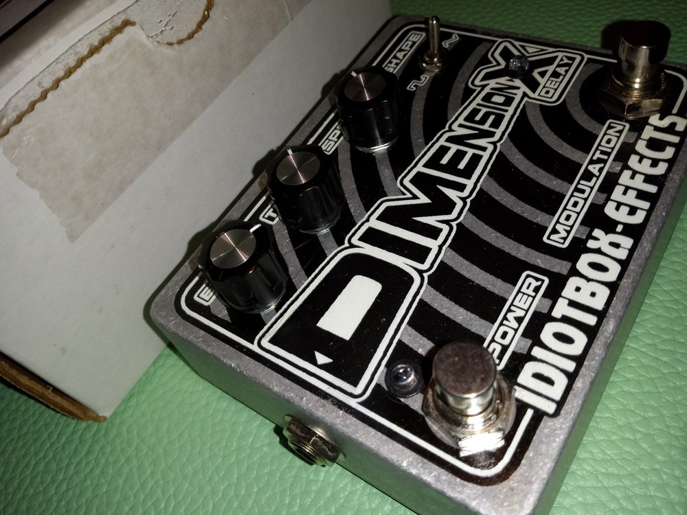Idiotbox effects dimension x delay