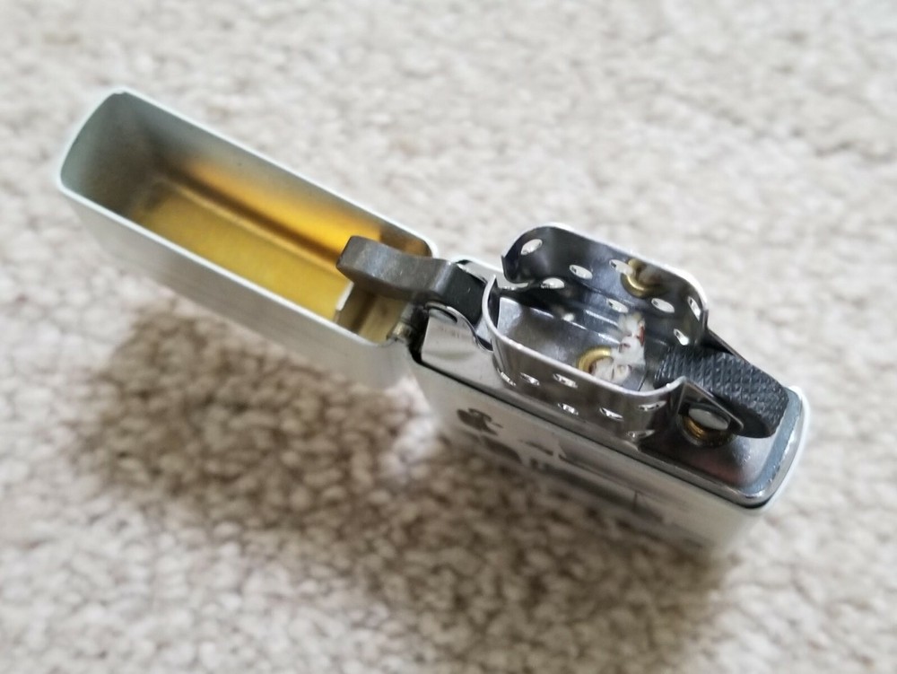 ZIPPO JOHN LENNON WHITE MATTE 2014 LIGHTER