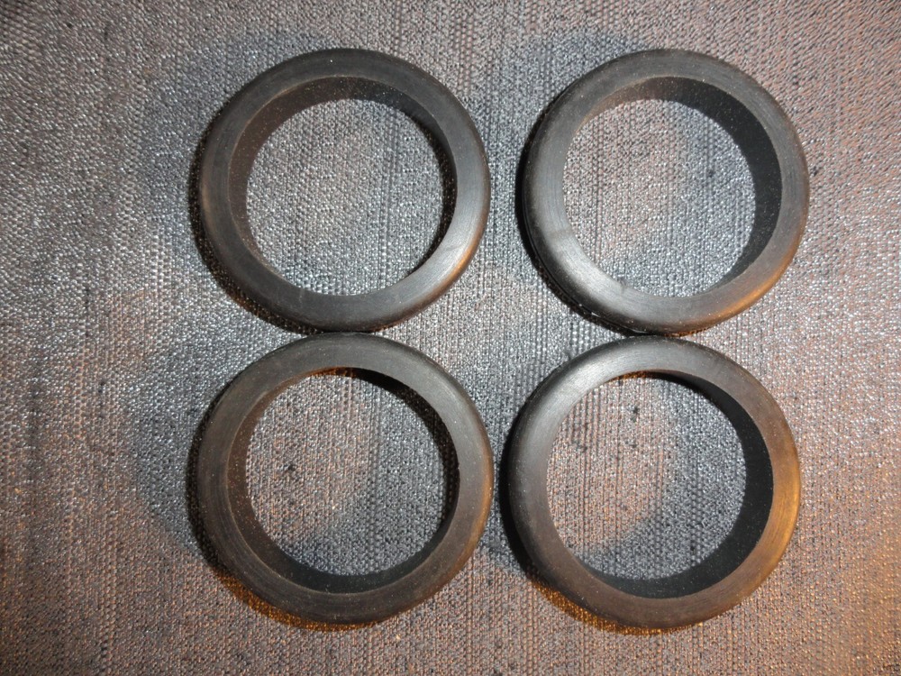 QUANTITY 4 BLACK RUBBER SEALS 2 1/4 INCH DIAMETER