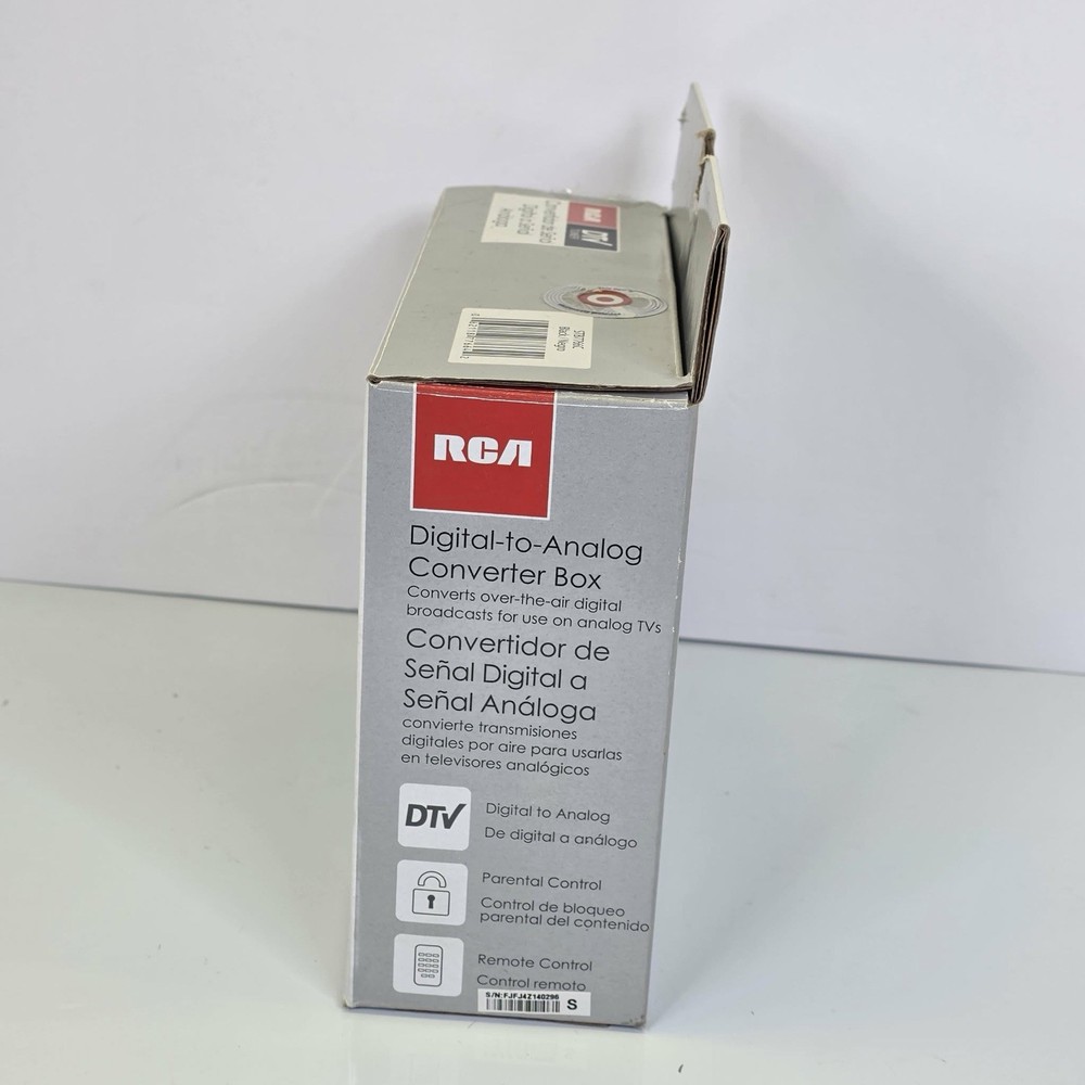 RCA Digital to Analog Converter Box
