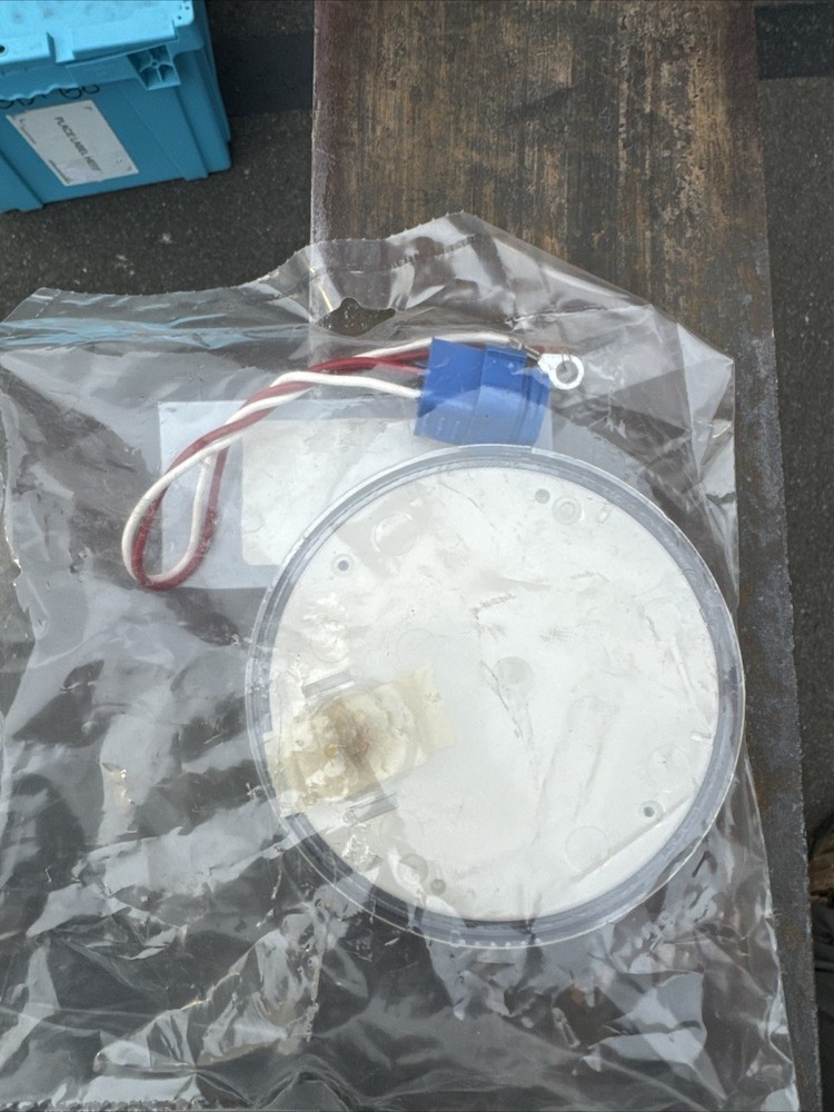 Grote 61Ex 01-61E4-70 Dome Light