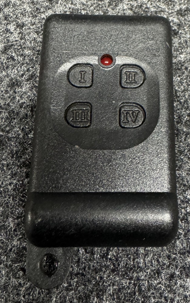 PYTHON 494T EZSDEI494 4 BUTTON REMOTE /VIPER OR PYTHON/USED/ TRANS TEST GOOD