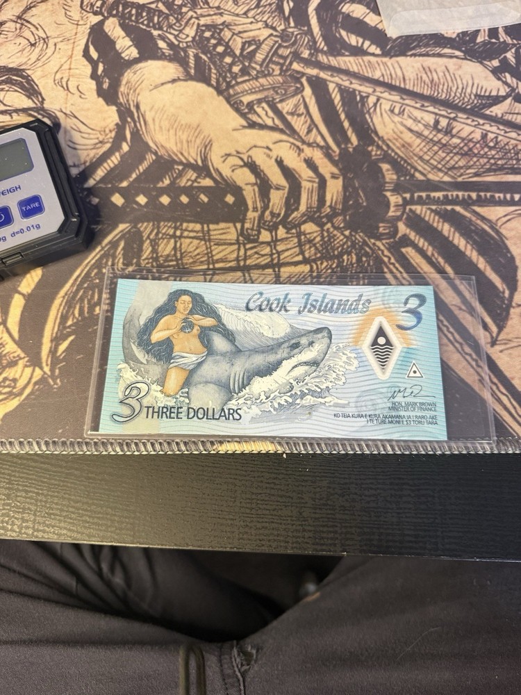 Cook Islands $3 Polymer Banknote unc