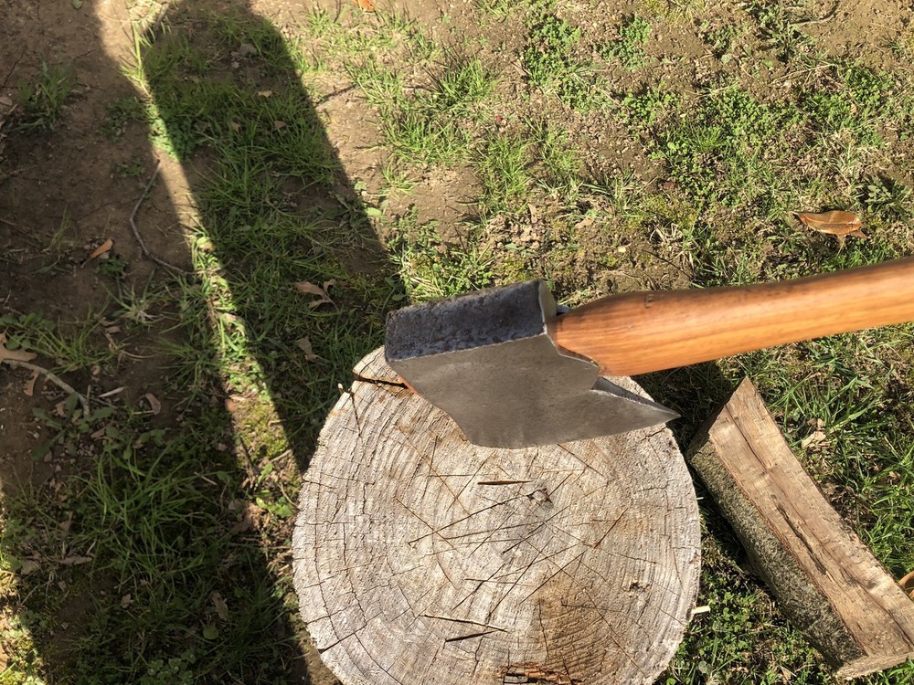 Vintage unmarked 3/2 Rockaway Pattern Axe