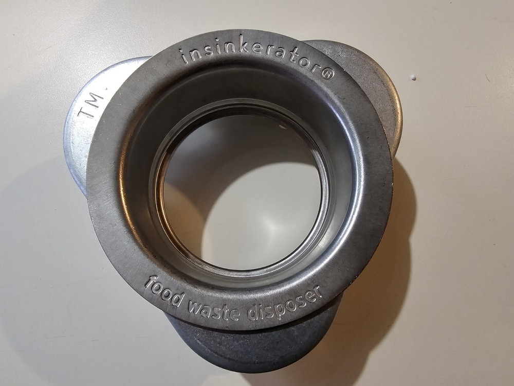 Insinkerator Garbage Disposal Quick Lock Sink Mount - New