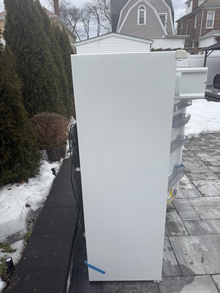 refrigerator Whirlpool