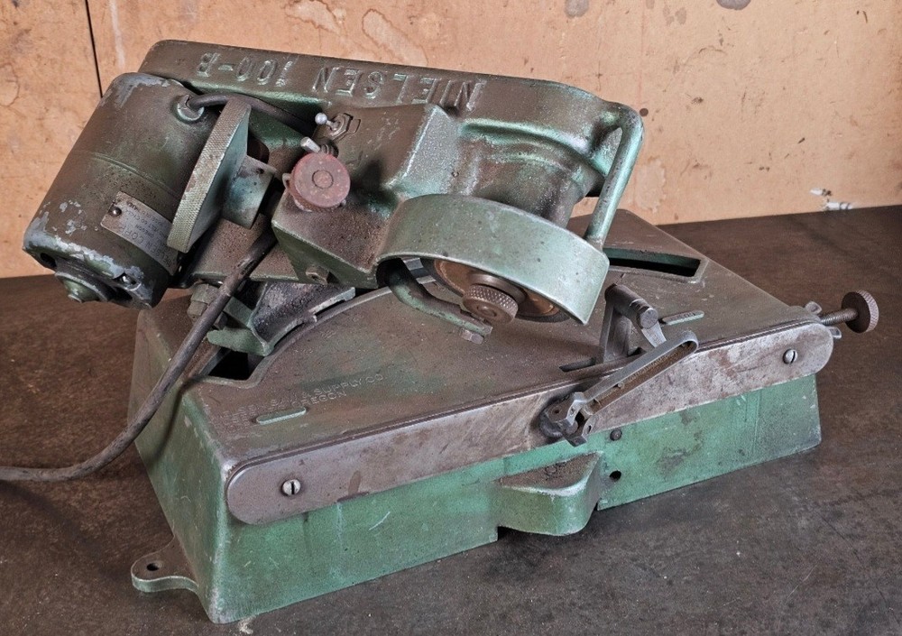 Nielsen model 100-b chain grinder