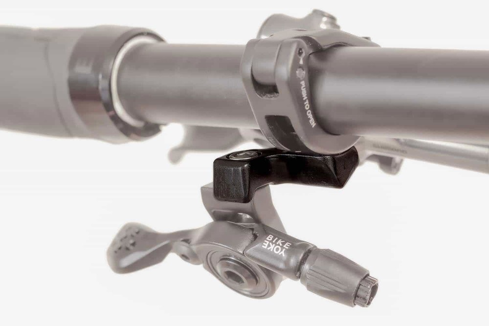 Mr Control I-Spec EV Mount Adapter, Left