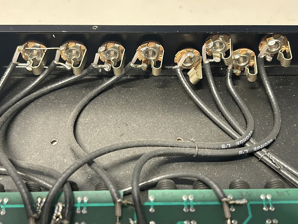 Custom Built Multi Amplifier Splitter Controller MIDI Iso Tranformers Axess Elec