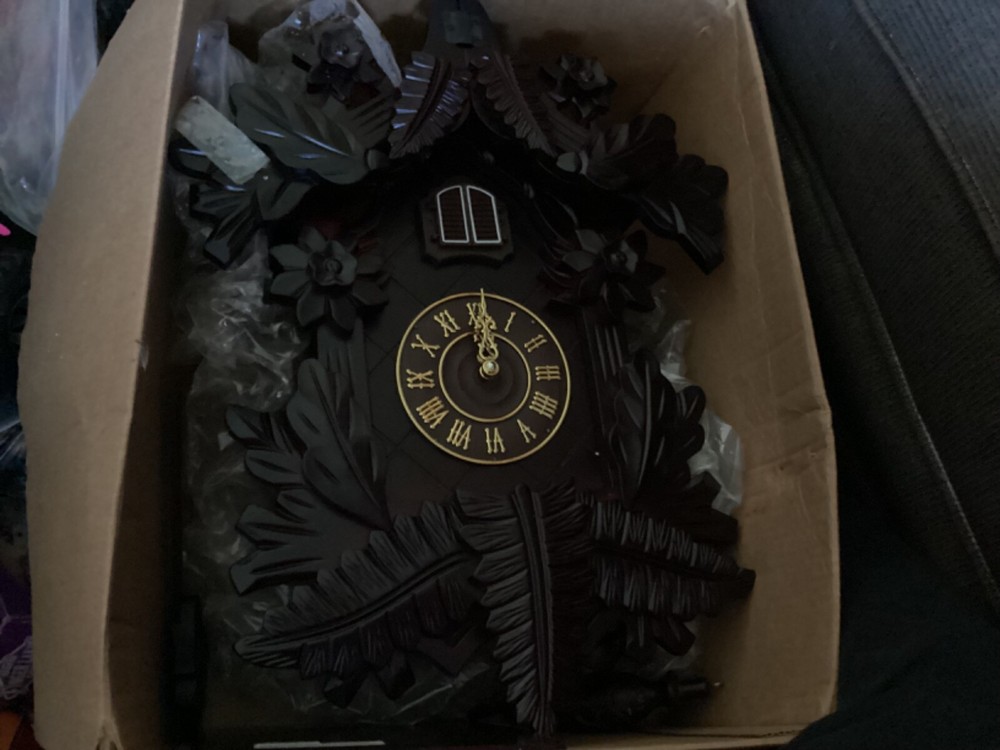 Battery-operated Cuckoo Clock - Full Size