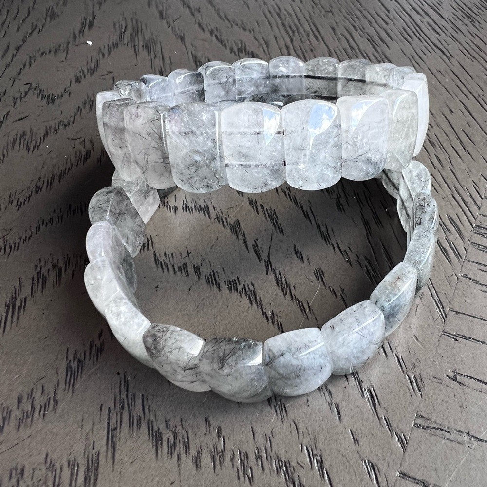 Black rutile soft bangle 7 (one)