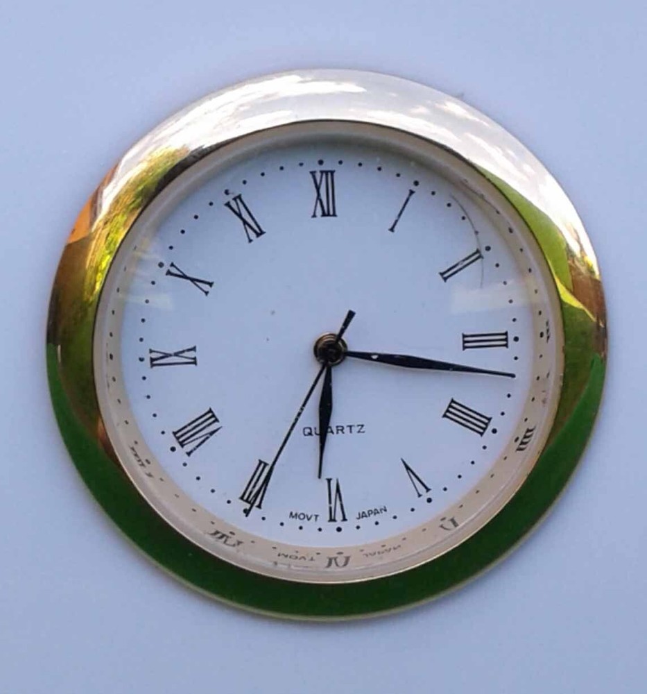 HEREND - NOEL - PORCELAIN QUARTZ MANTLE CLOCK - BOXED.