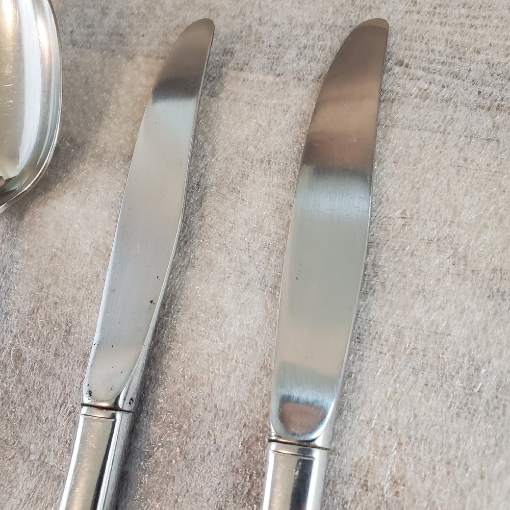 Oneida Stainless DEBONAIR Solid Serving Spoon and 2 Dinner Knife Knives