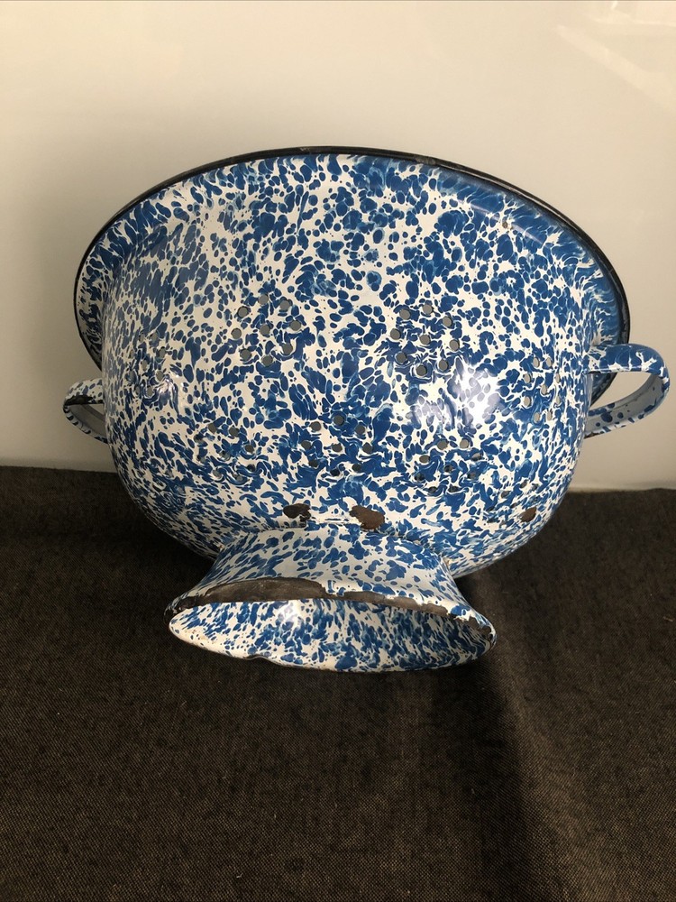 Vintage Graniteware Speckled Enamelware Splatterware Colander Blue & White 11.5"