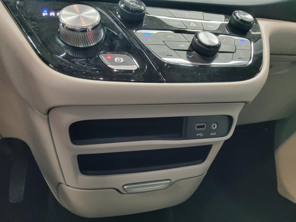 Used A/C Selector Switch fits: 2017 Chrysler Pacifica rear w/o automatic tempera