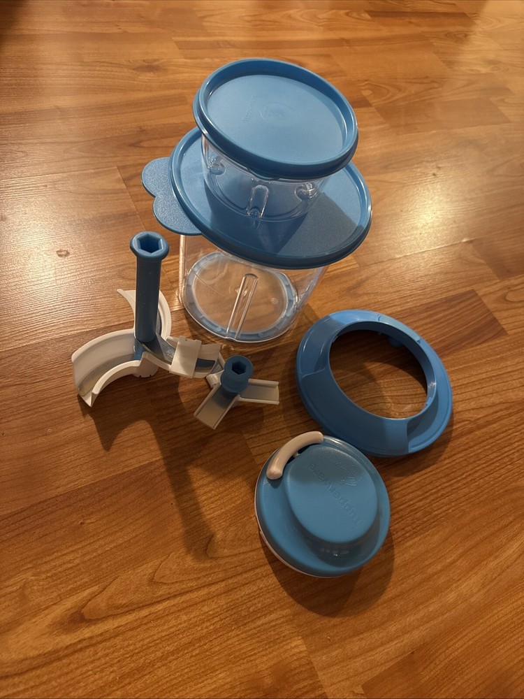 Tupperware Power Chef System Blue Manual Pull Cord Food Processor Whisk Blade