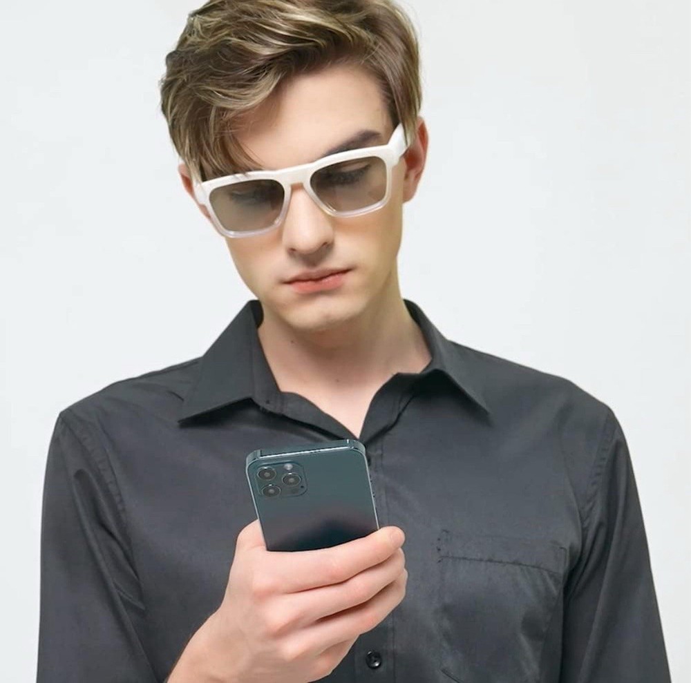 OhO Smart Glasses,Polarized Sunglasses w/Bluetooth Speaker, White Transitional