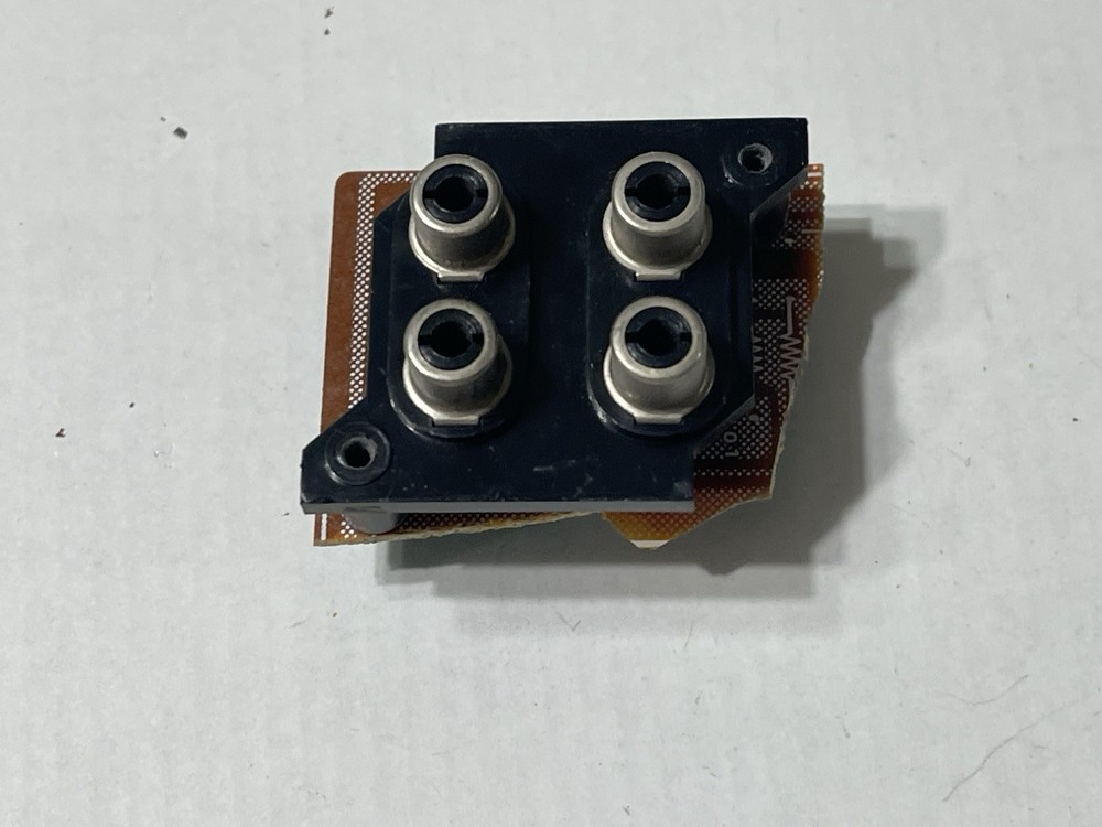 Marantz 1122DC - RCA Inputs / Outputs