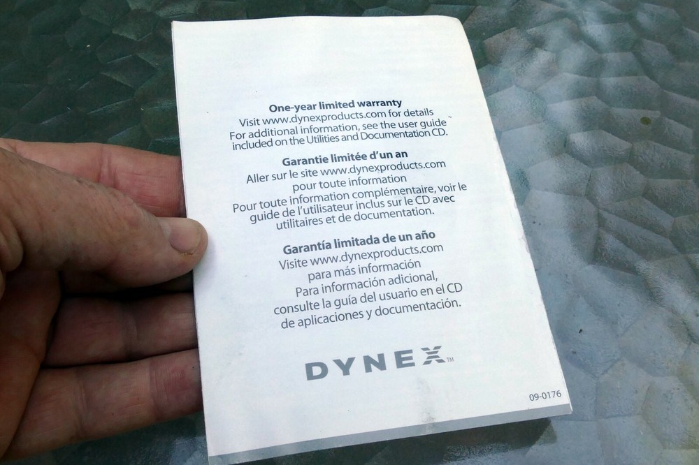 Dynex All-in-1 Memory Card Reader Guide DX-CR121