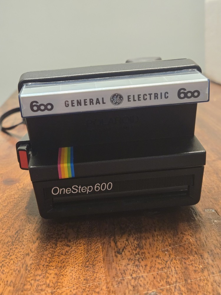 Vintage Polaroid OneStep 600