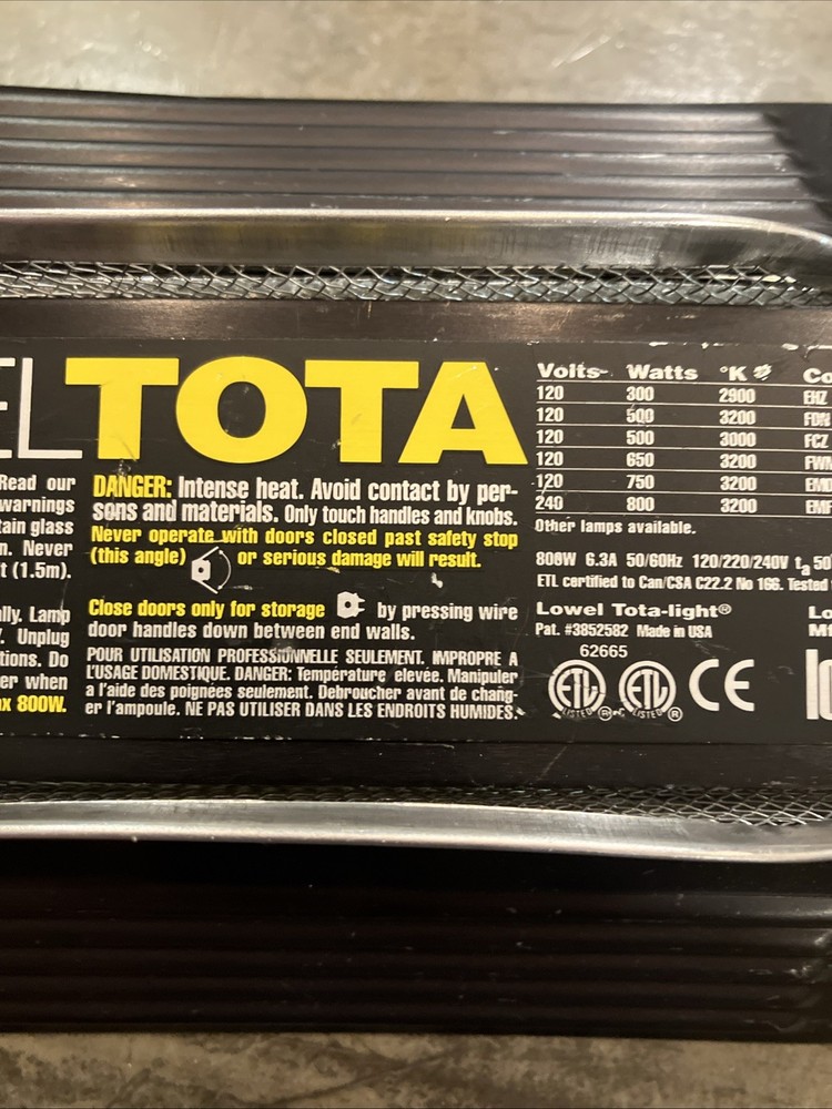 Lowel Tota light T1-10 Untested Continuous Lighting