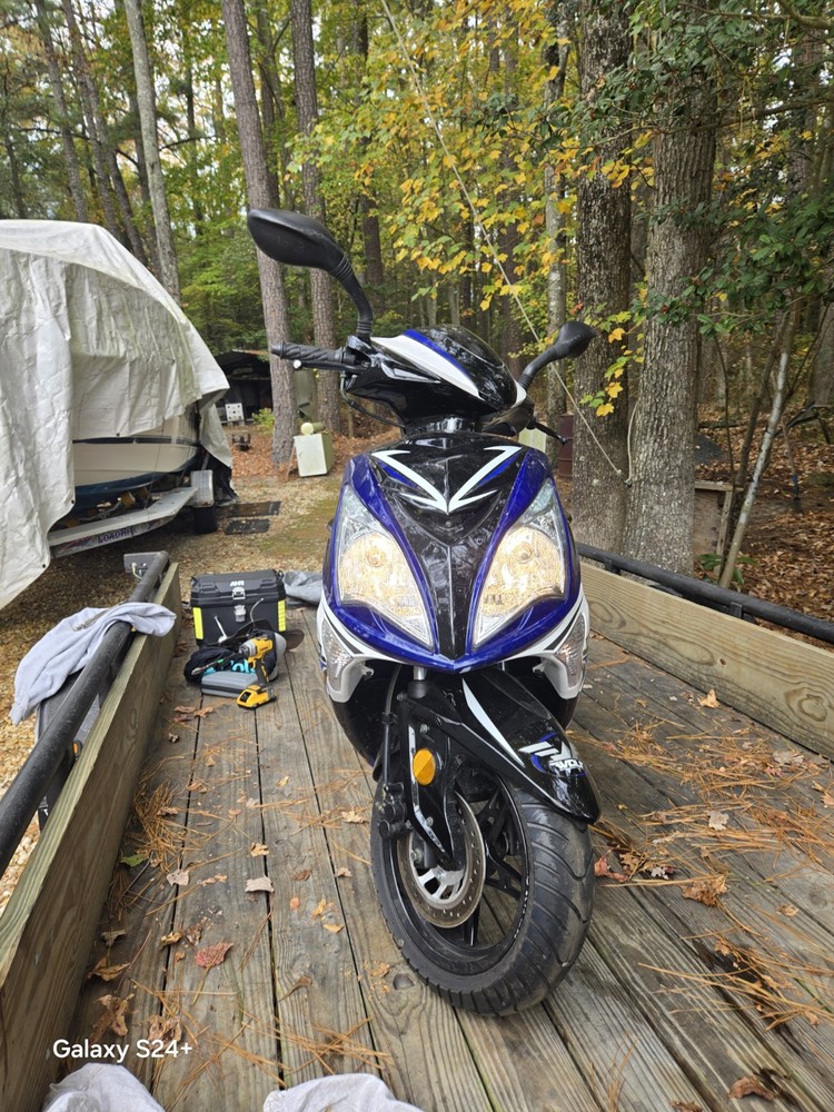 2023 Wolf Ex-150 Scooter Series