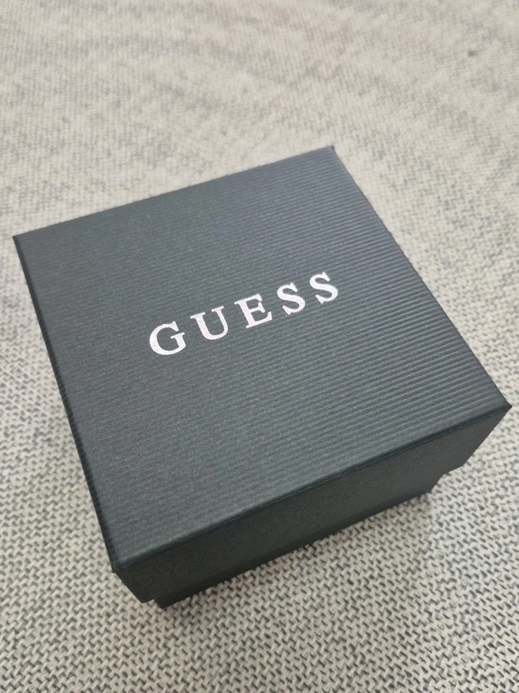 ✅ NEW GUESS Watch Case  BOX