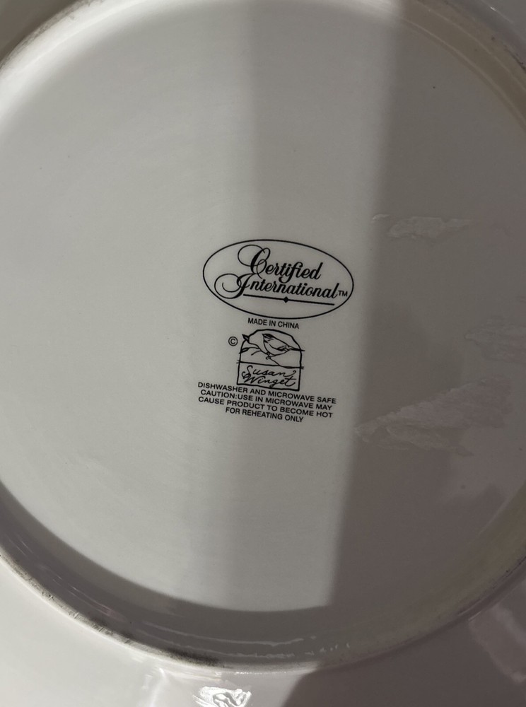 Certified international Plate Set By Suzan Winget