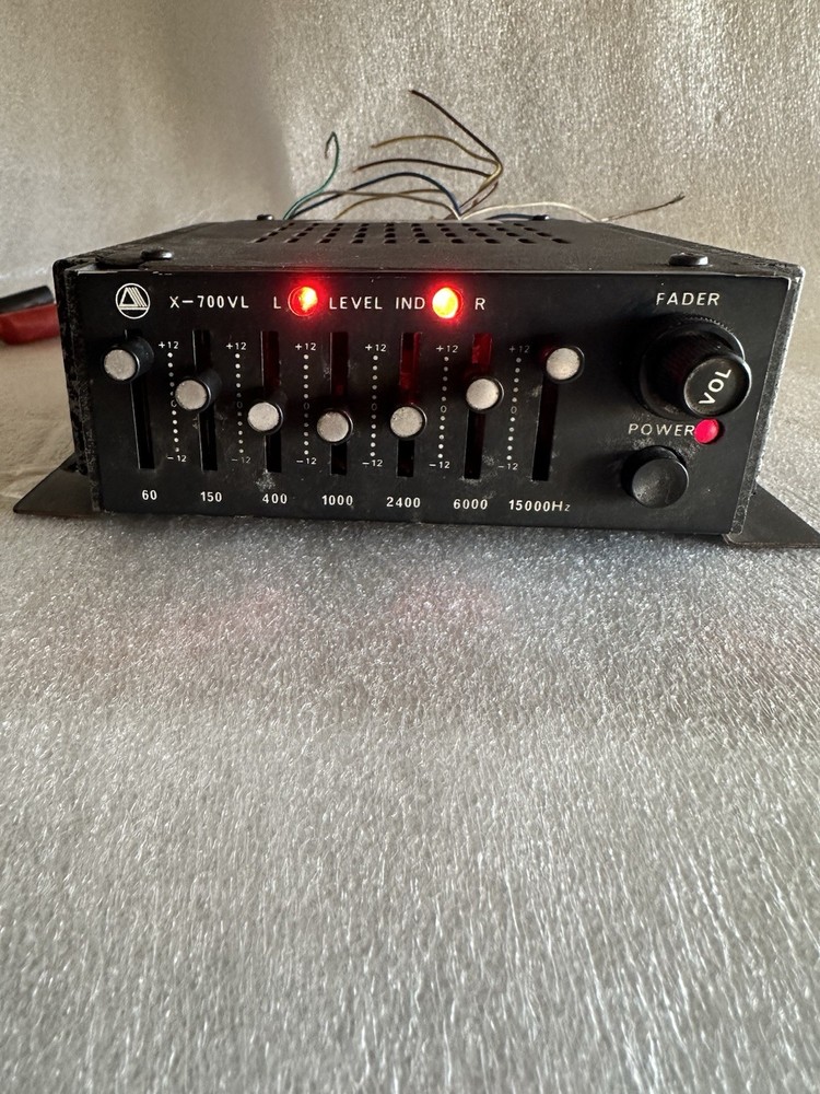 Pyramid X-700VL Vintage Car Graphic Equalizer Booste  Tested