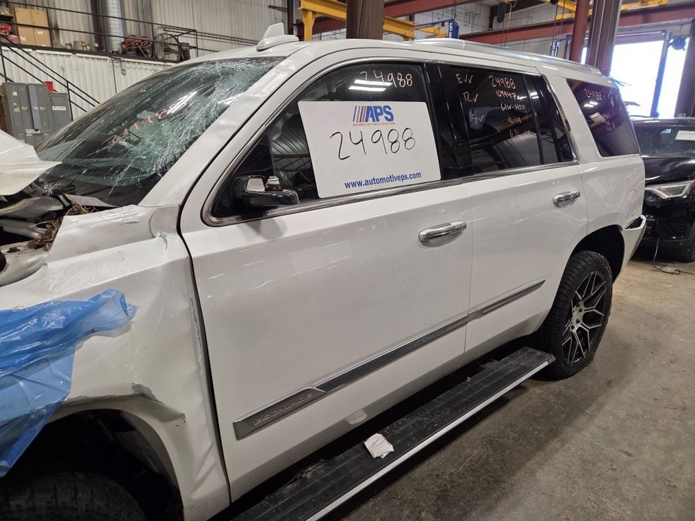 Fuse Box Engine Fits 15-20 ESCALADE 1540797