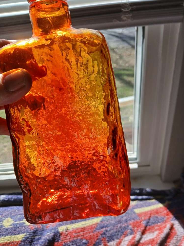 Empoli Bark Decanter Tru Amberine