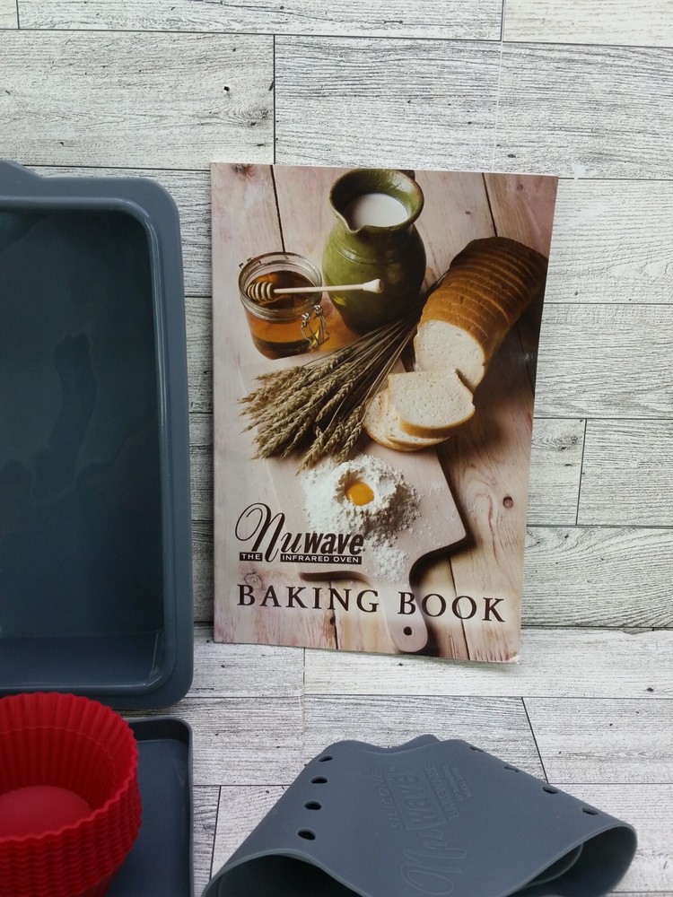 Nuwave Silicon Bakeware Set Bake Pan Divider Ring Cupcake Liners and Baking Book