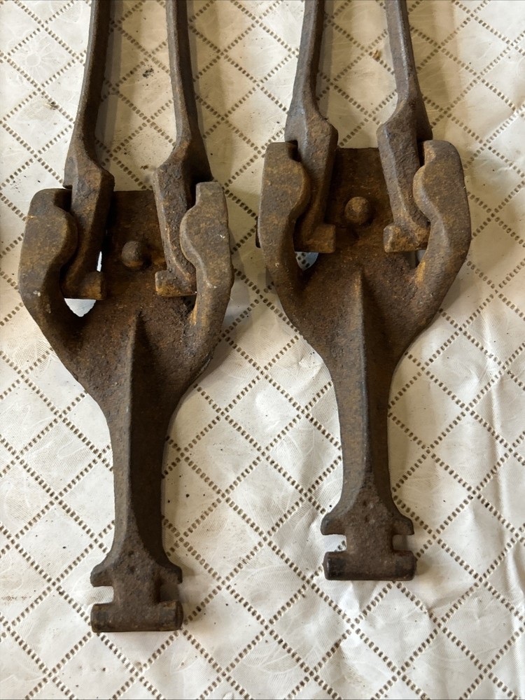 Antique (4) Cast Iron Drop Leaf Table Leaf Support Arms Brackets 10”