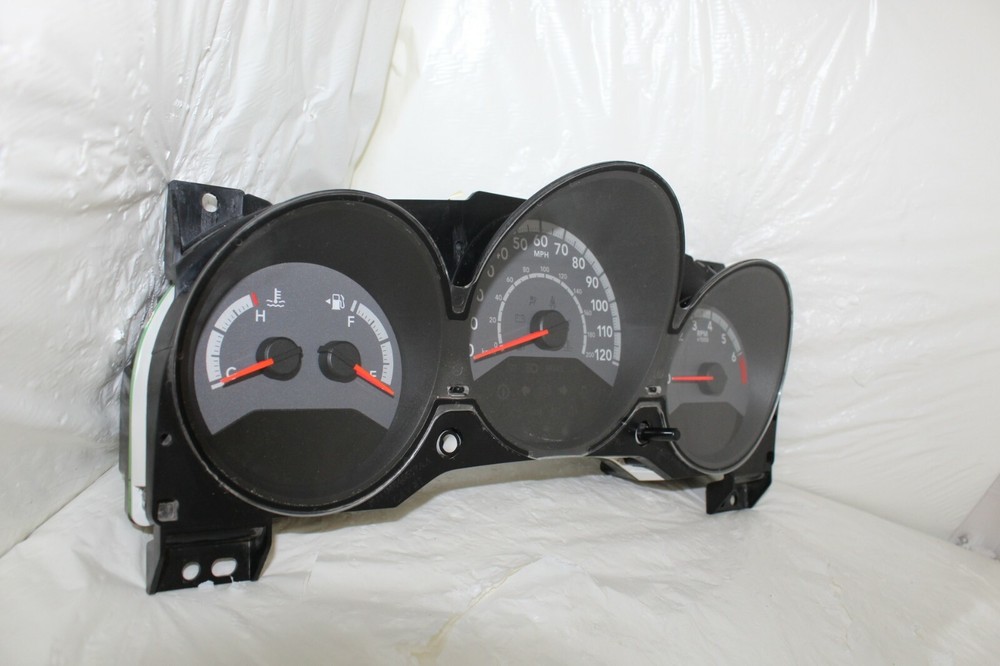 Speedometer Instrument Cluster Dash Panel Gauges 2011 2012 Caliber 31,085 Miles