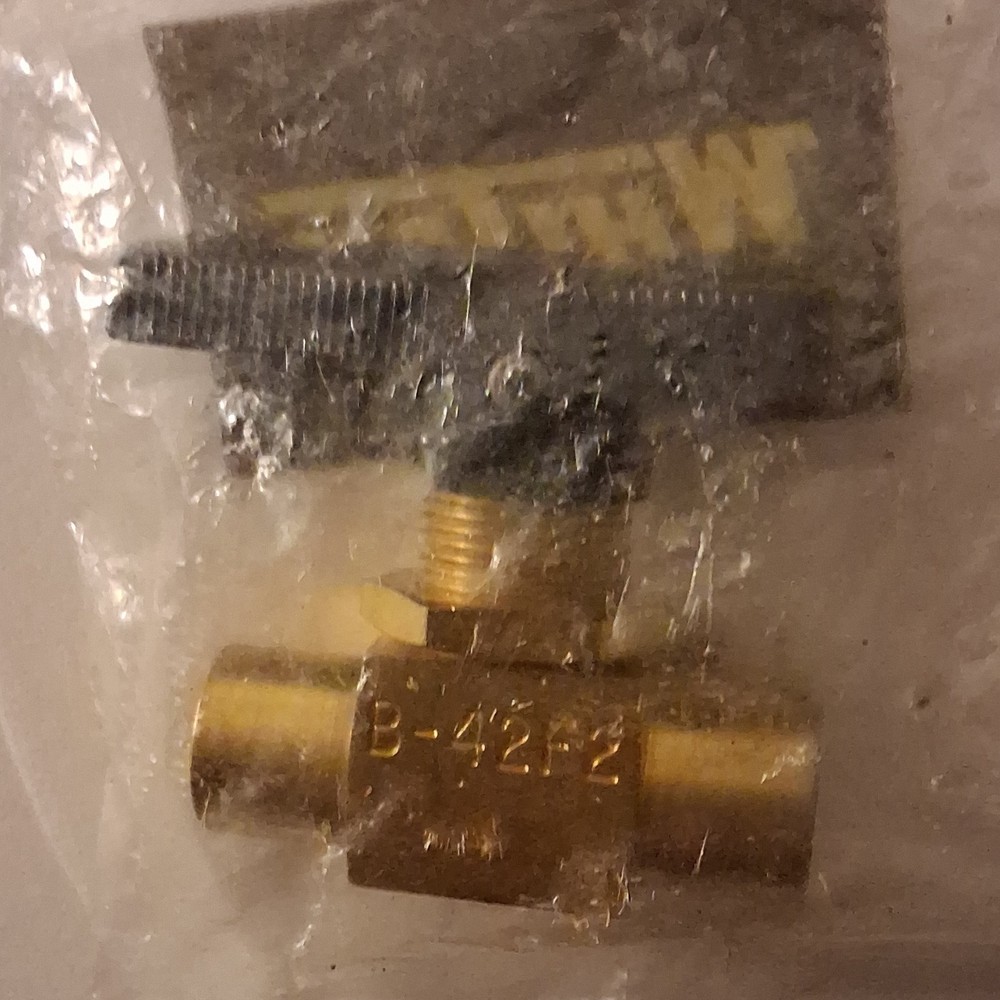 Whitey B-42F2 Brass Manual Needle Valve