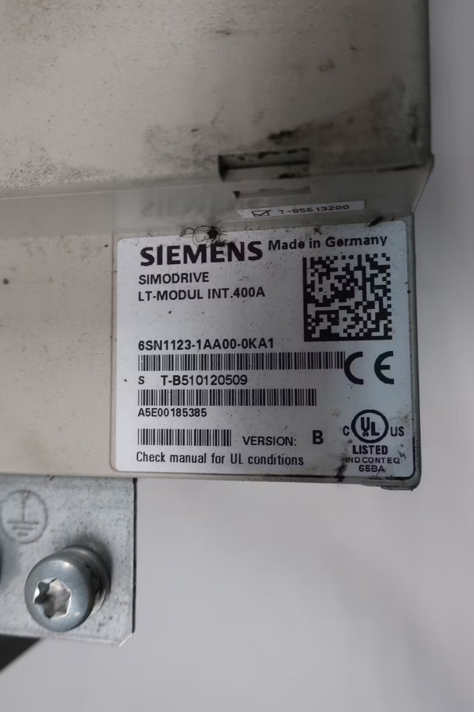 Siemens 6SN1123-1AA00-0KA1 Simodrive Digital Drive Module