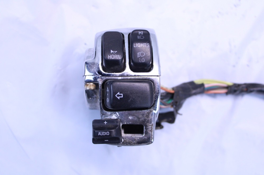 2002 HARLEY DAVIDSON ELECTRA GLIDE LEFT CONTROL SWITCH AUDIO 71685-06 HD46