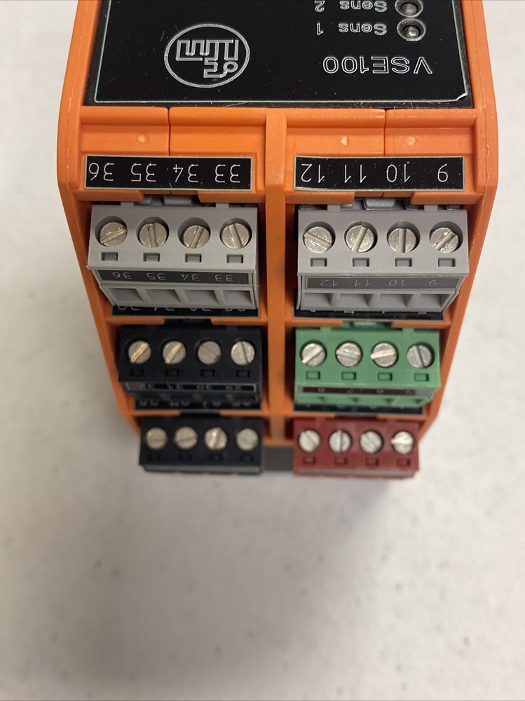 New IFM EFECTOR VSE100 800 Vibration Diagnostic Sensor Controller, K AB 0812