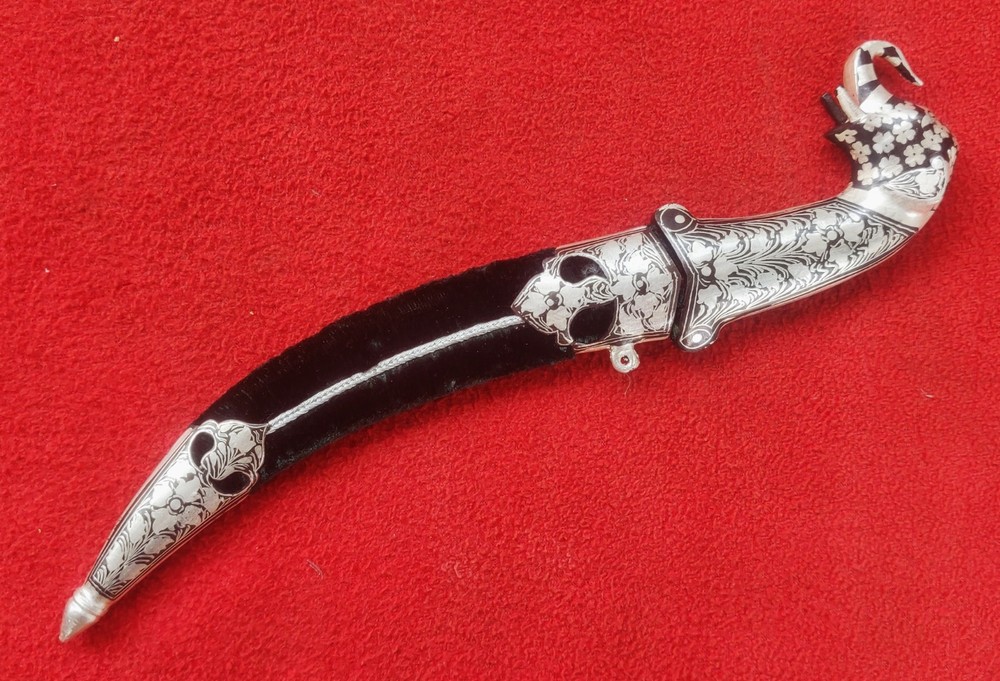 Mughal Islamic Indo-Persian Silver Inlaid Damascus Khanjar Dagger