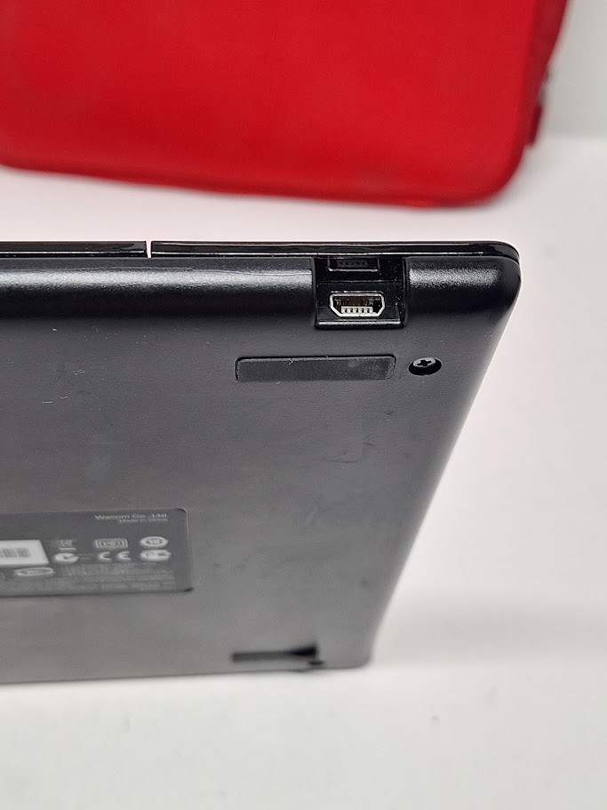 Wacom Bamboo Graphics Tablet Model MTE-450A Black