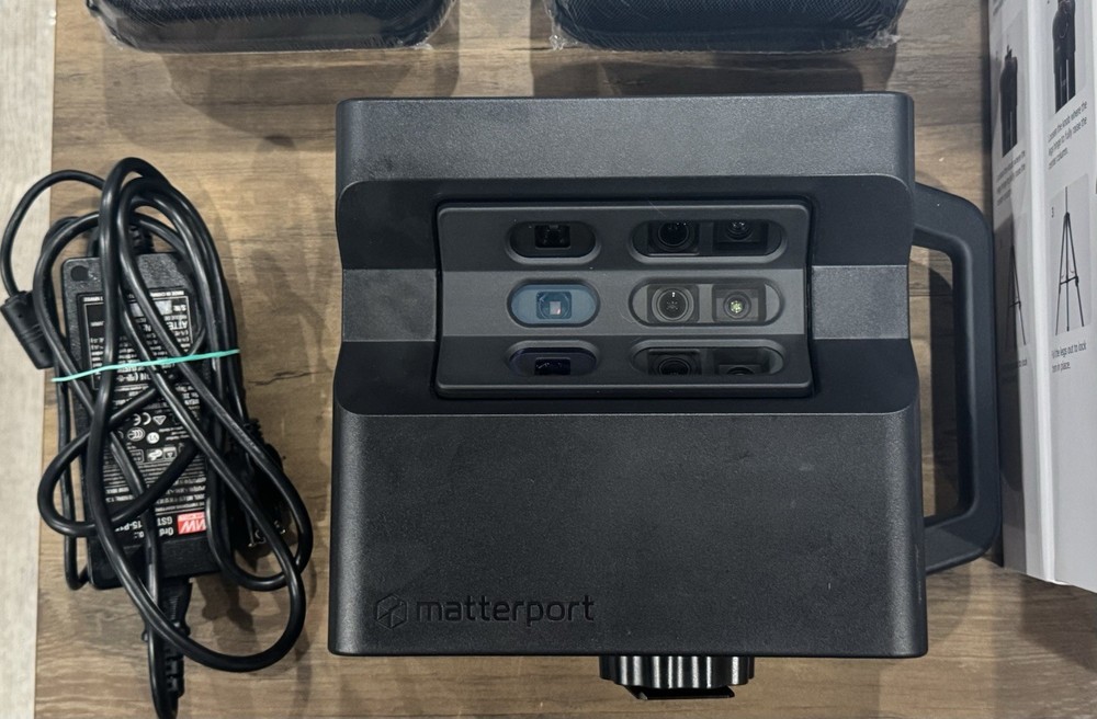 Matterport Pro2 MC250 3D Structured Light Desktop Scanner w/ Tripod Dolly