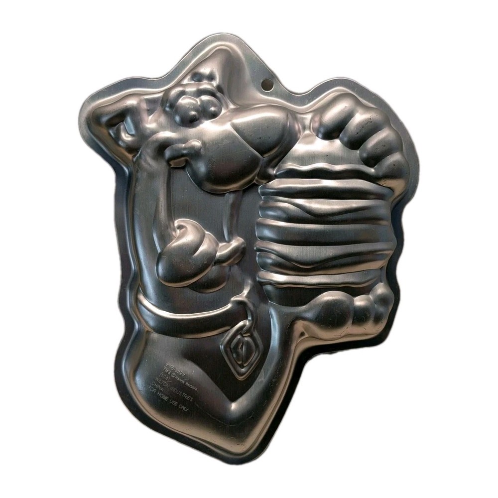 Wilton Scooby Doo Hamburger Cake Pan