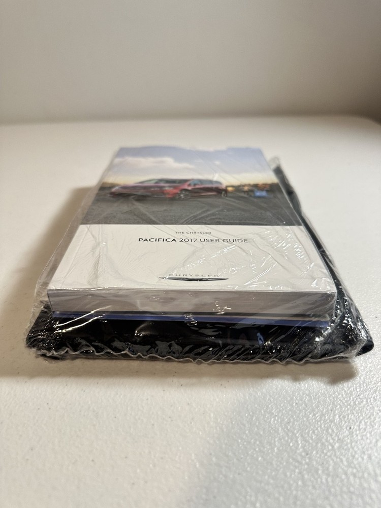 2017 Chrysler Pacifica Owner's Manual Set